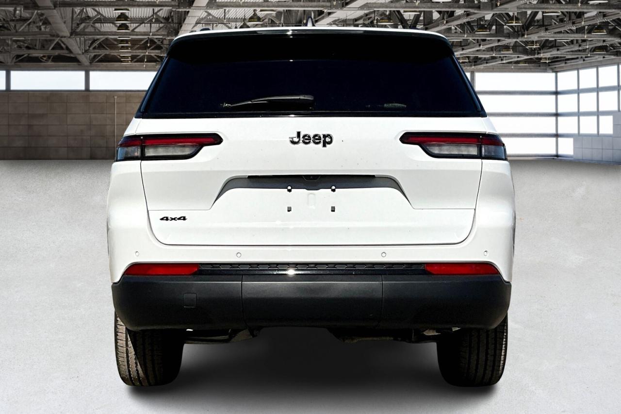 2025 Jeep Grand Cherokee L ALTITUDE 4X4  Leather | Power Sunroof | 20" Wheels Photo