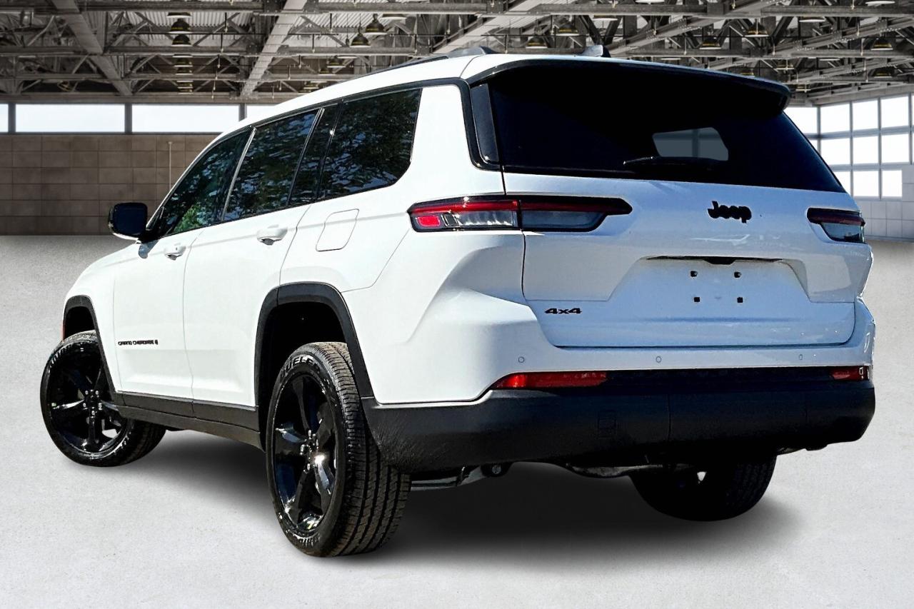 2025 Jeep Grand Cherokee L ALTITUDE 4X4  Leather | Power Sunroof | 20" Wheels Photo2