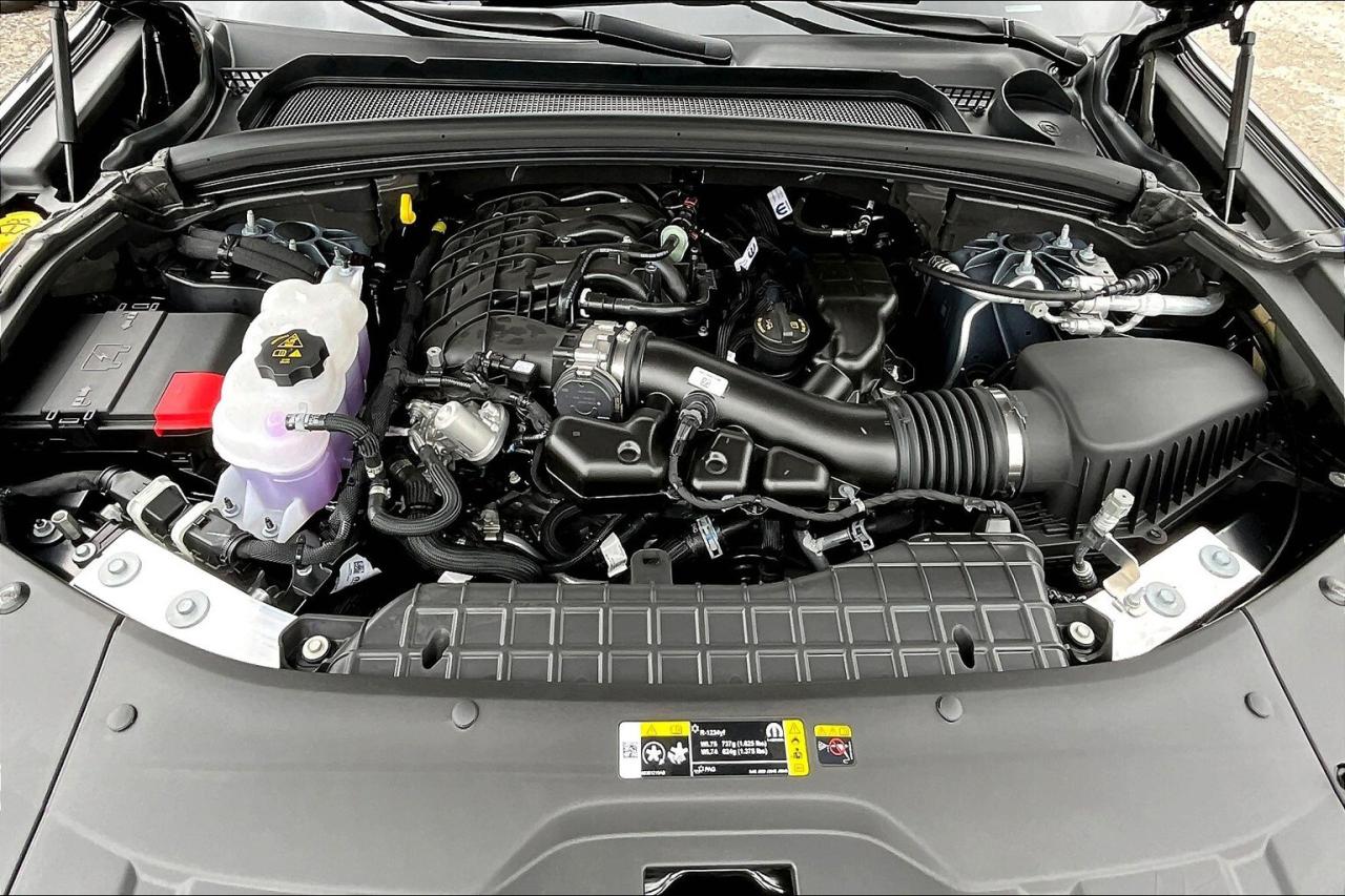 2025 Jeep Grand Cherokee L LIMITED | Black App Pkg | Pano Roof | LuxTech 2 Photo