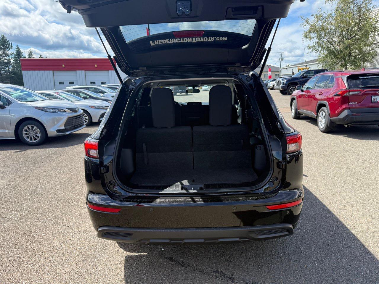 2022 Mitsubishi Outlander ES Photo
