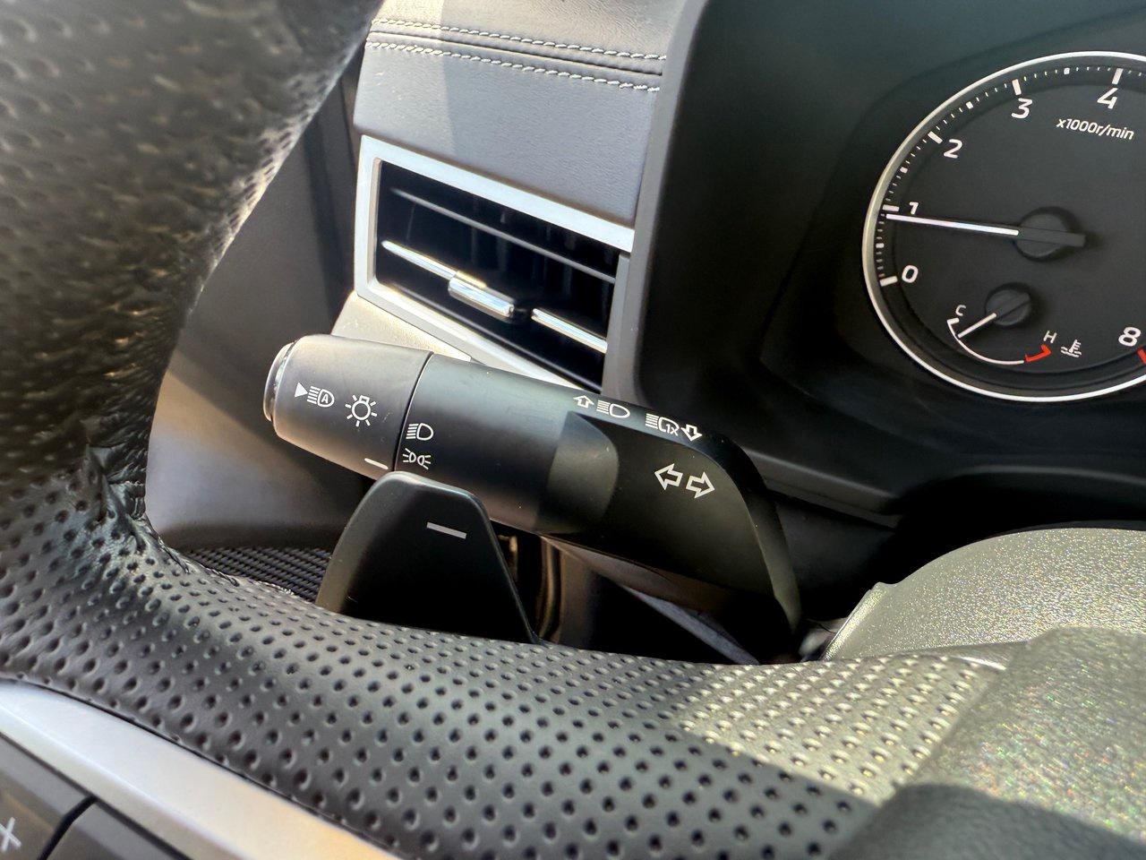 2022 Mitsubishi Outlander ES Photo