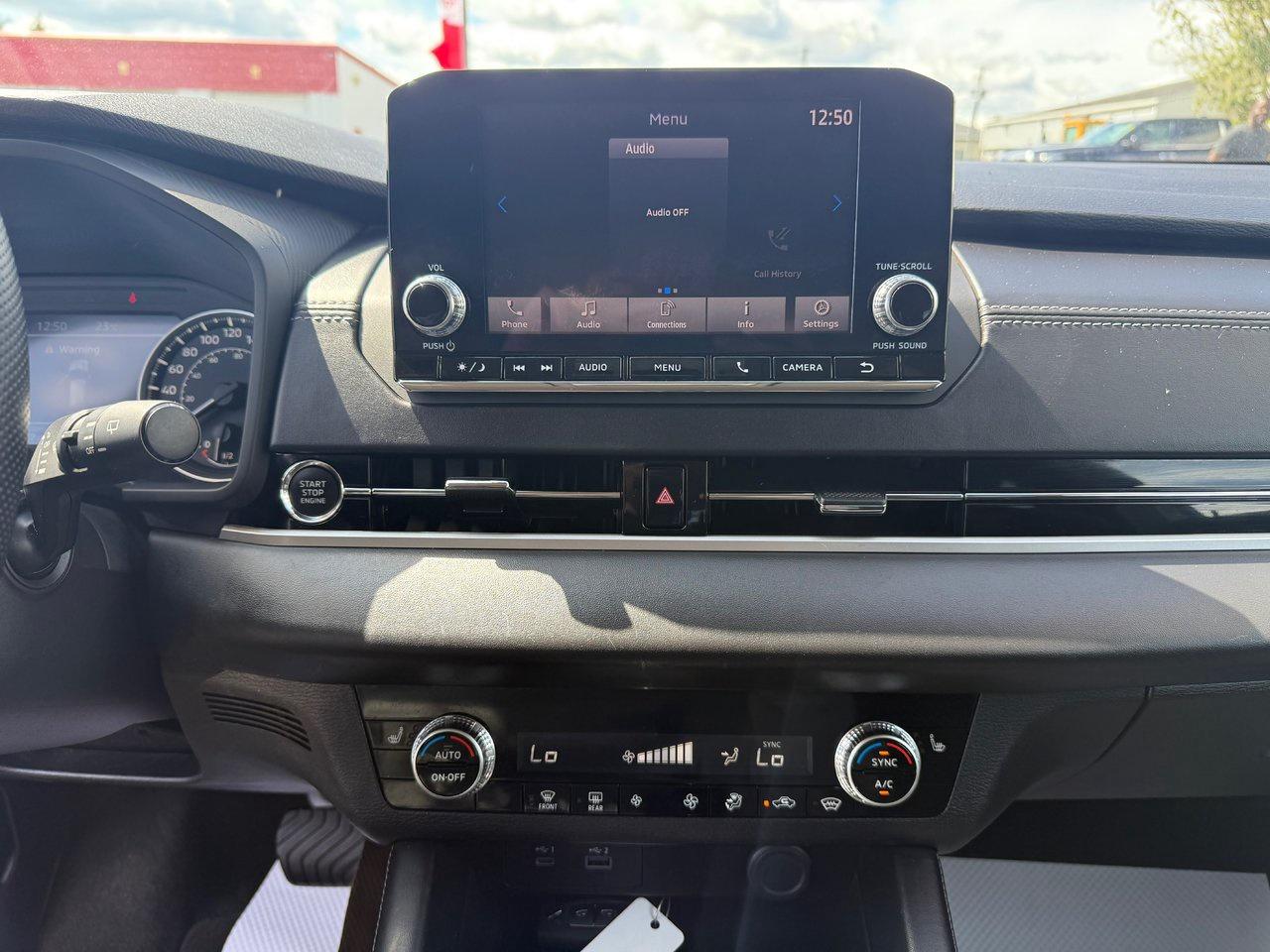 2022 Mitsubishi Outlander ES Photo