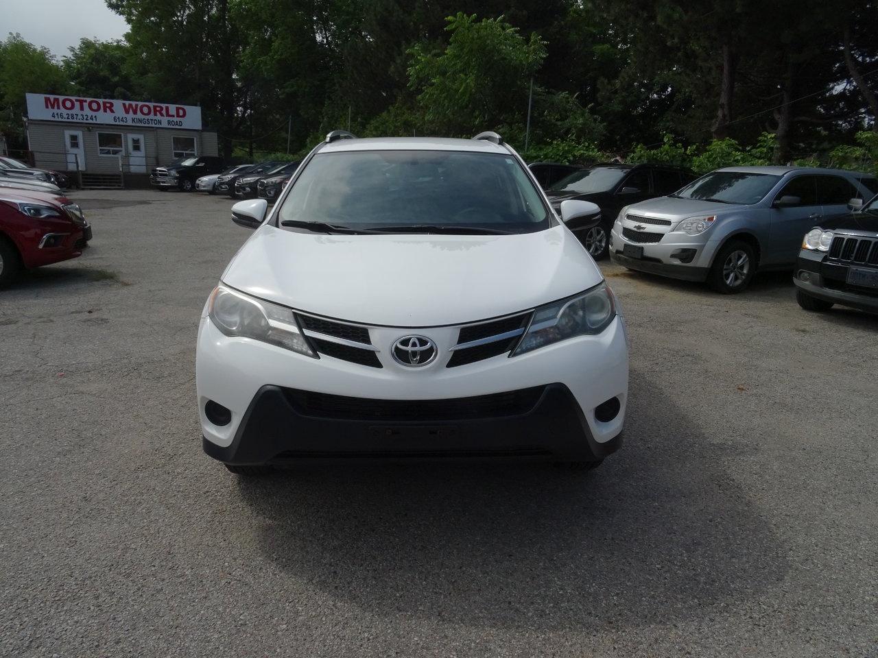 2015 Toyota RAV4 LE - Photo #3