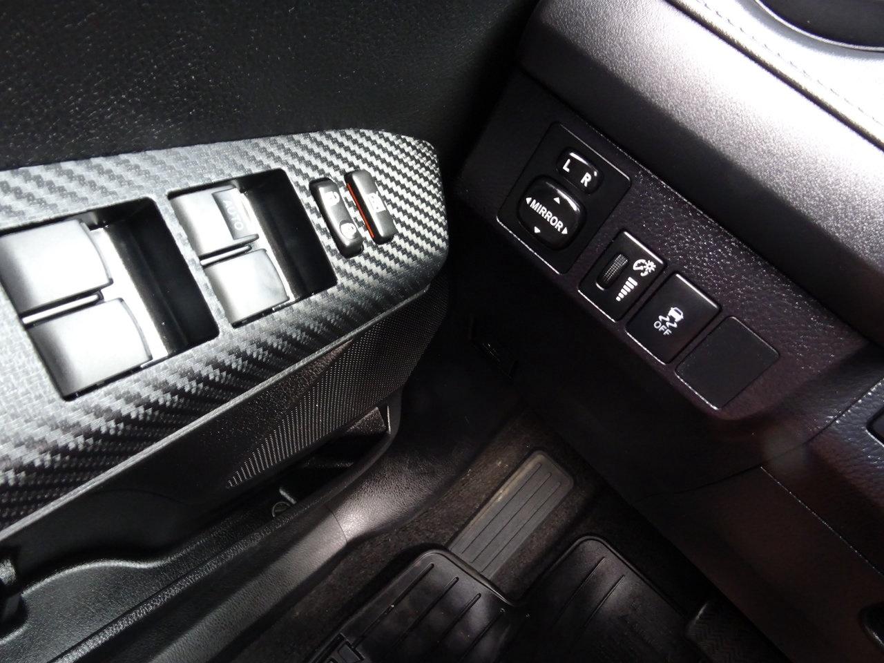 2015 Toyota RAV4 LE - Photo #16