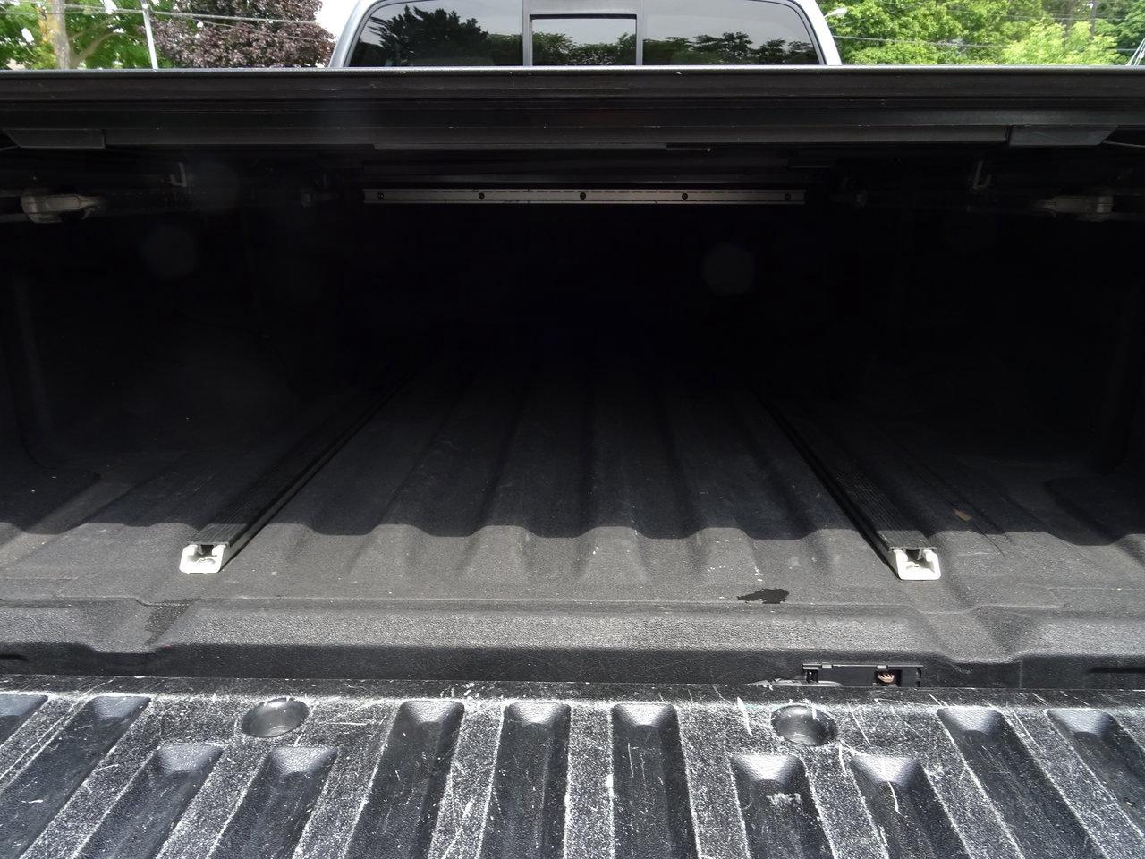 2016 Nissan Frontier SV - Photo #9