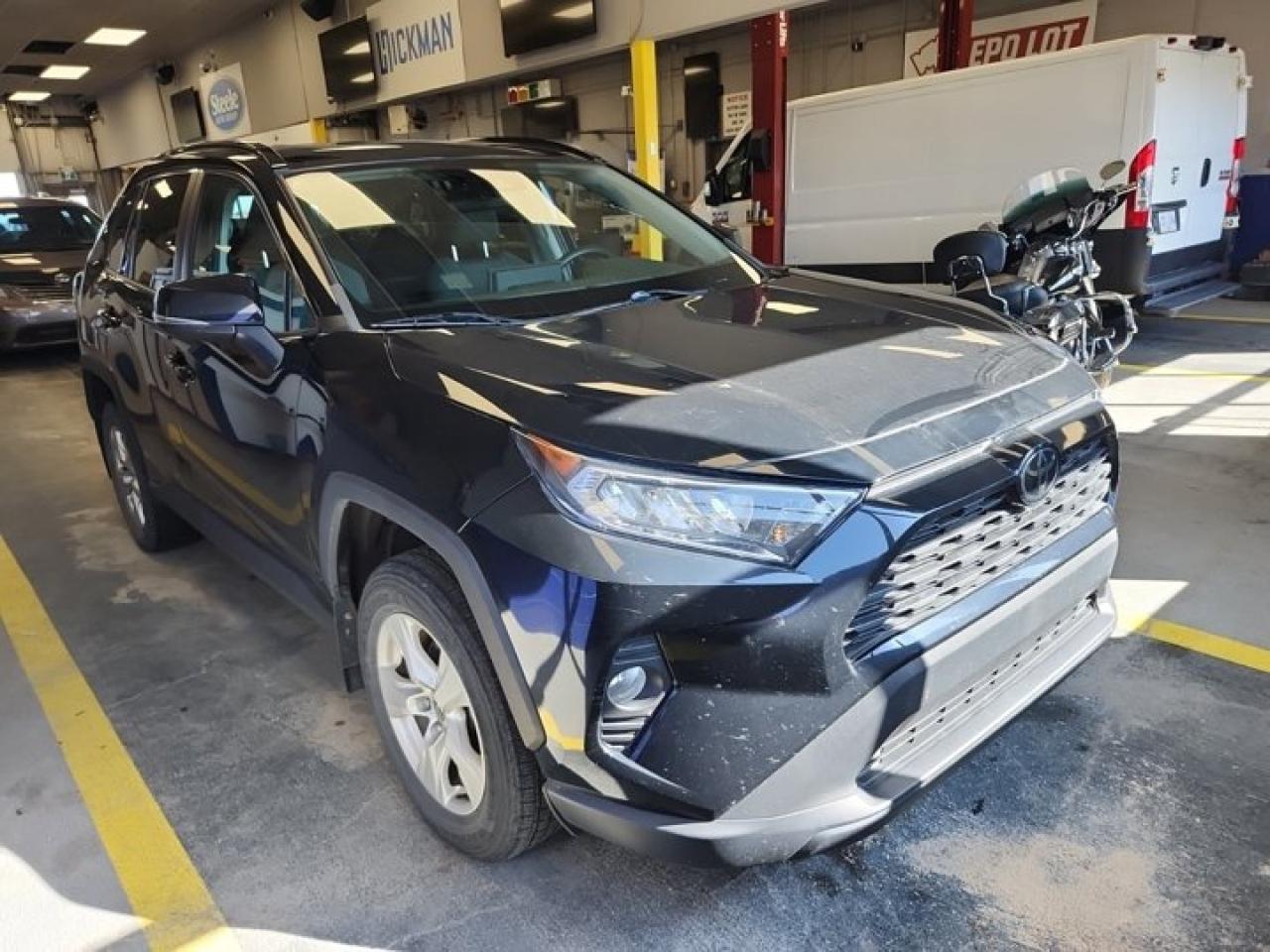 Used 2021 Toyota RAV4 XLE | AWD | Adaptive Cruise | Sunroof | Apple CarPlay | Android Auto | Rear Camera and More ! for sale in Guelph, ON