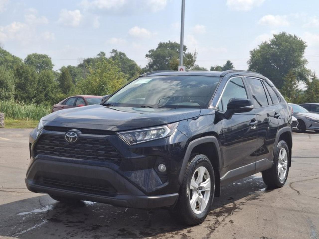 Used 2021 Toyota RAV4 XLE | AWD | Adaptive Cruise | Sunroof | Apple CarPlay | Android Auto | Rear Camera and More ! for sale in Guelph, ON