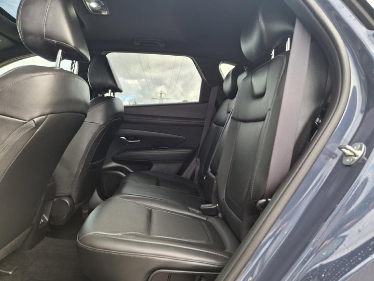 2025 Hyundai Tucson XRT | Leather | Sunroof | Adaptive Cruise Control | Apple CarPlay | Android Auto | and More ! Photo