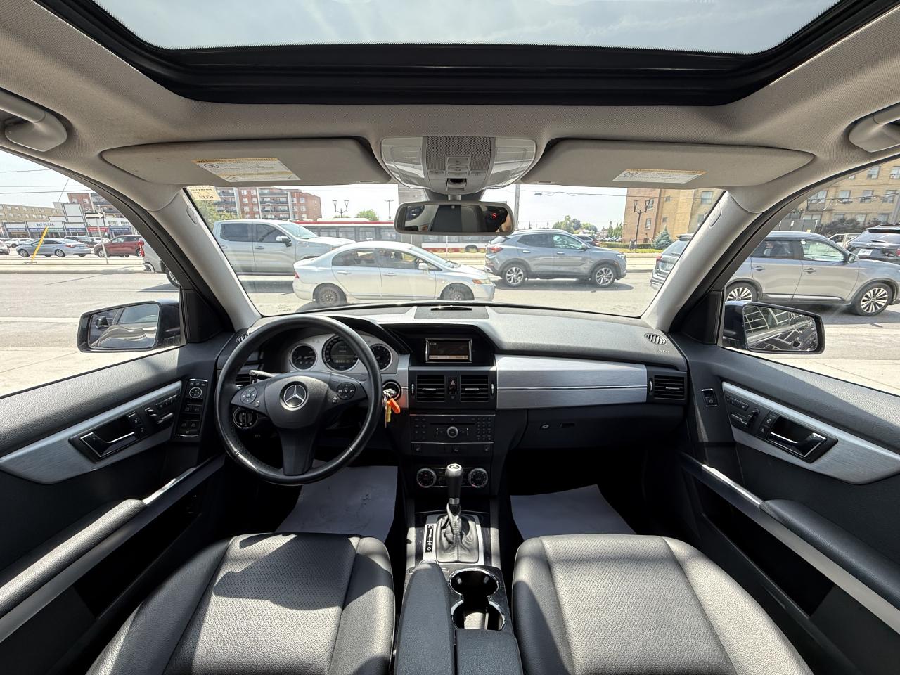 2010 Mercedes-Benz GLK-Class GLK350 | PANO | NO ACCIDENTS | LOW KM - Photo #2