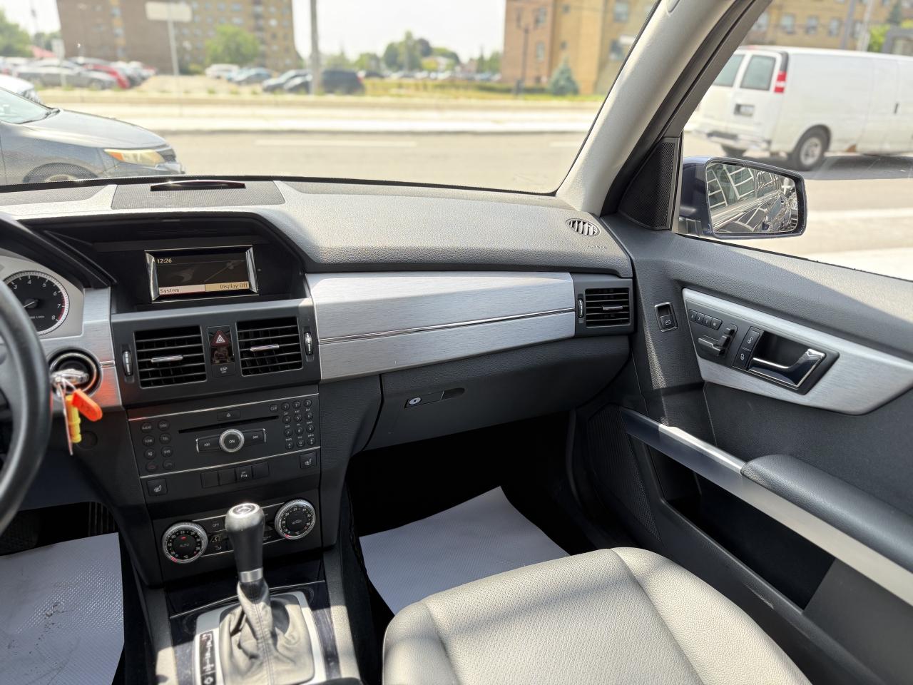 2010 Mercedes-Benz GLK-Class GLK350 | PANO | NO ACCIDENTS | LOW KM - Photo #18