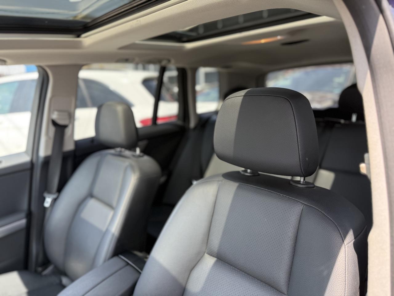 2010 Mercedes-Benz GLK-Class GLK350 | PANO | NO ACCIDENTS | LOW KM - Photo #28