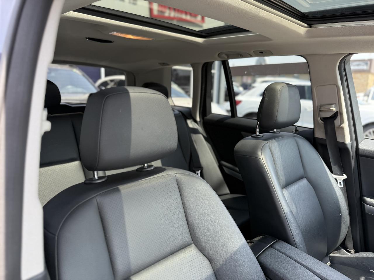 2010 Mercedes-Benz GLK-Class GLK350 | PANO | NO ACCIDENTS | LOW KM - Photo #32