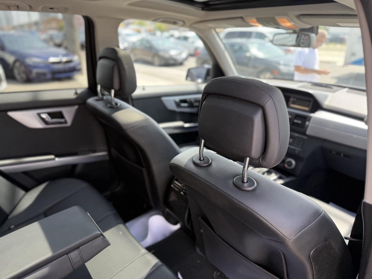2010 Mercedes-Benz GLK-Class GLK350 | PANO | NO ACCIDENTS | LOW KM - Photo #37