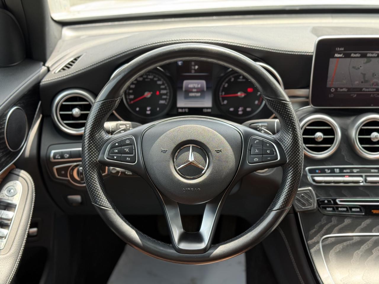 2019 Mercedes-Benz GLC-Class 300 | PREMIUM | PANO | LOADED - Photo #21