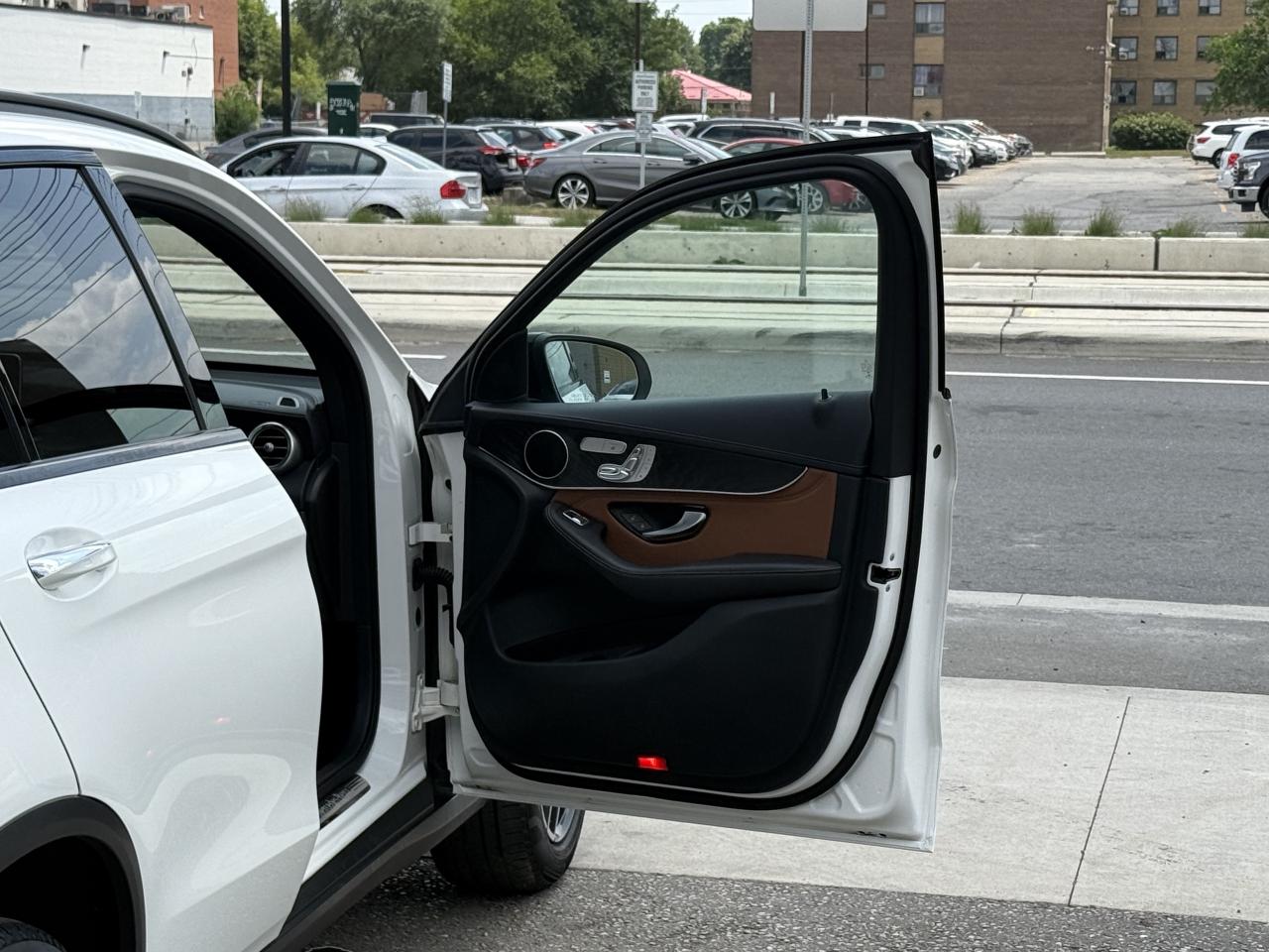 2019 Mercedes-Benz GLC-Class 300 | PREMIUM | PANO | LOADED - Photo #30