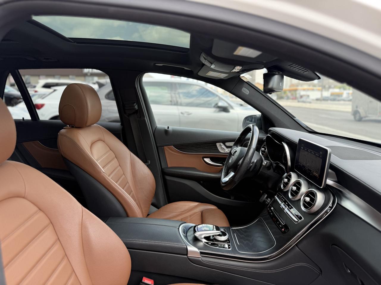 2019 Mercedes-Benz GLC-Class 300 | PREMIUM | PANO | LOADED - Photo #31
