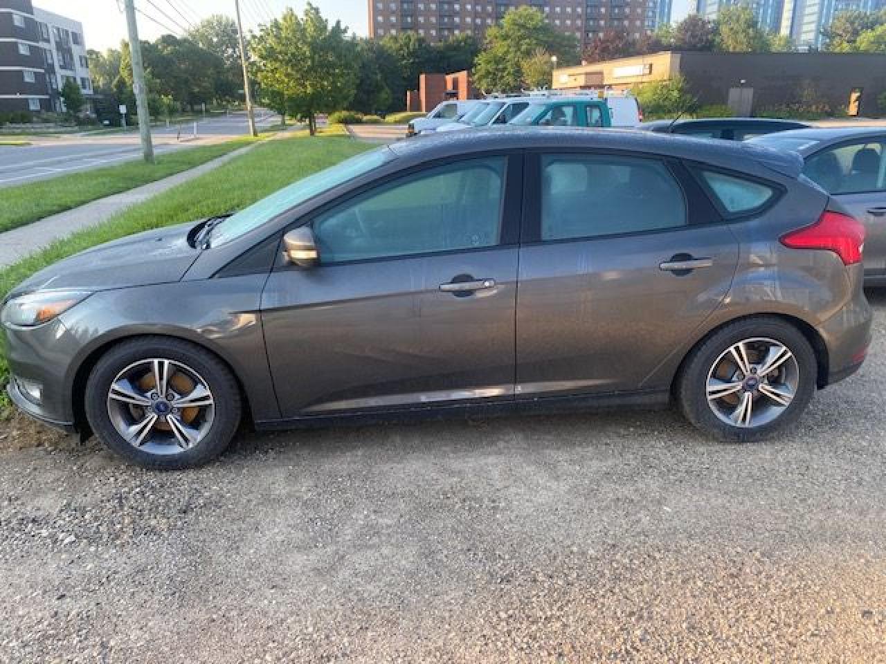 2016 Ford Focus SE - Photo #3