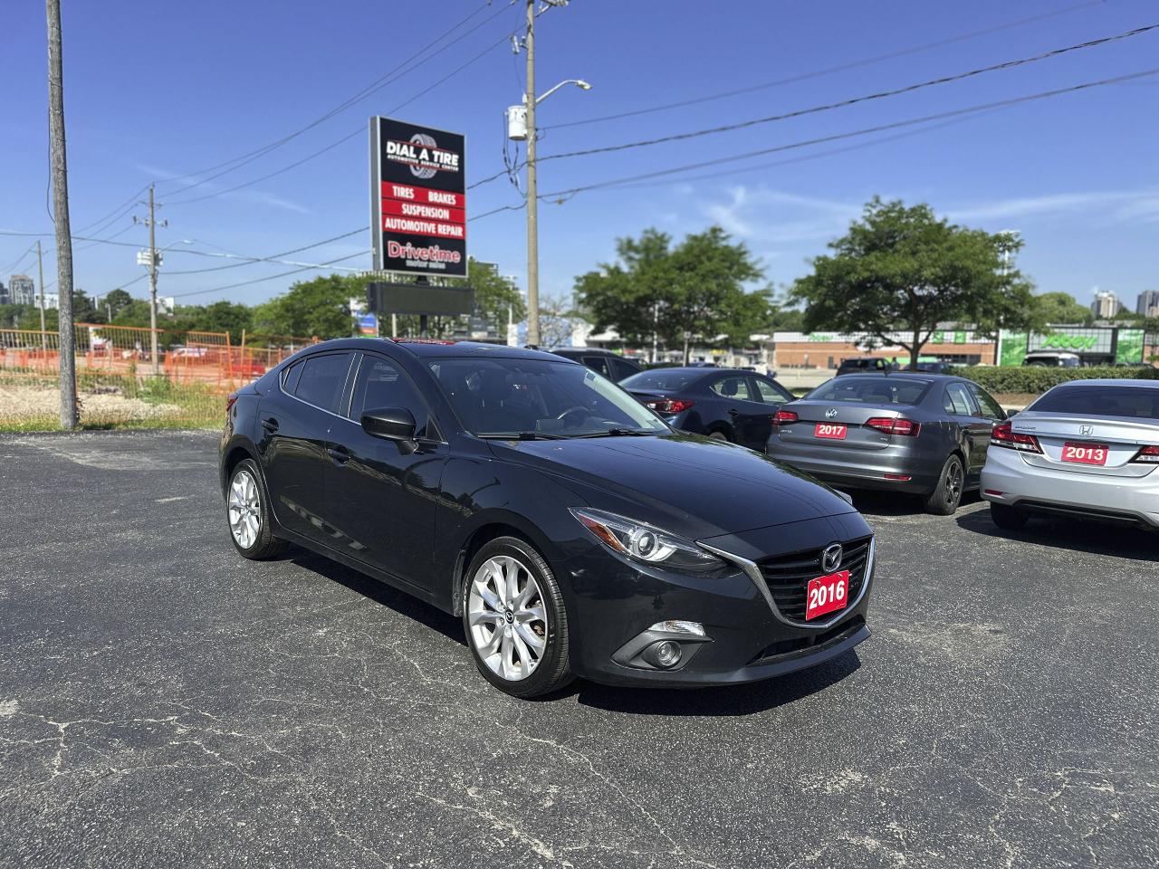 2016 Mazda MAZDA3 GT Photo2