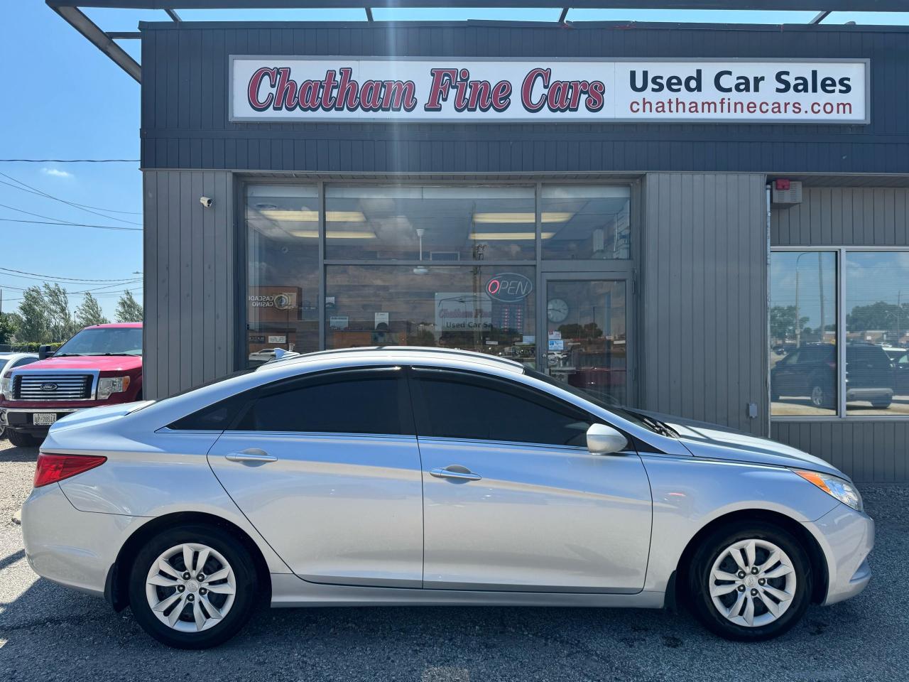 2012 Hyundai Sonata GL Photo4