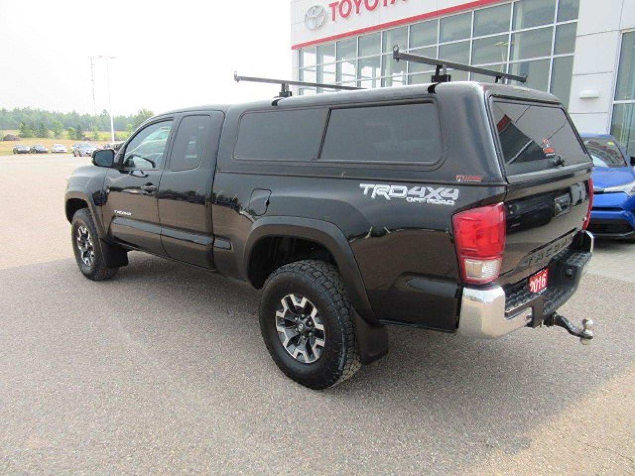 2016 Toyota Tacoma SR5 TRD OFFROAD Photo