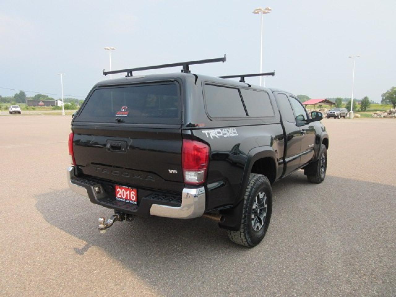 2016 Toyota Tacoma SR5 TRD OFFROAD Photo