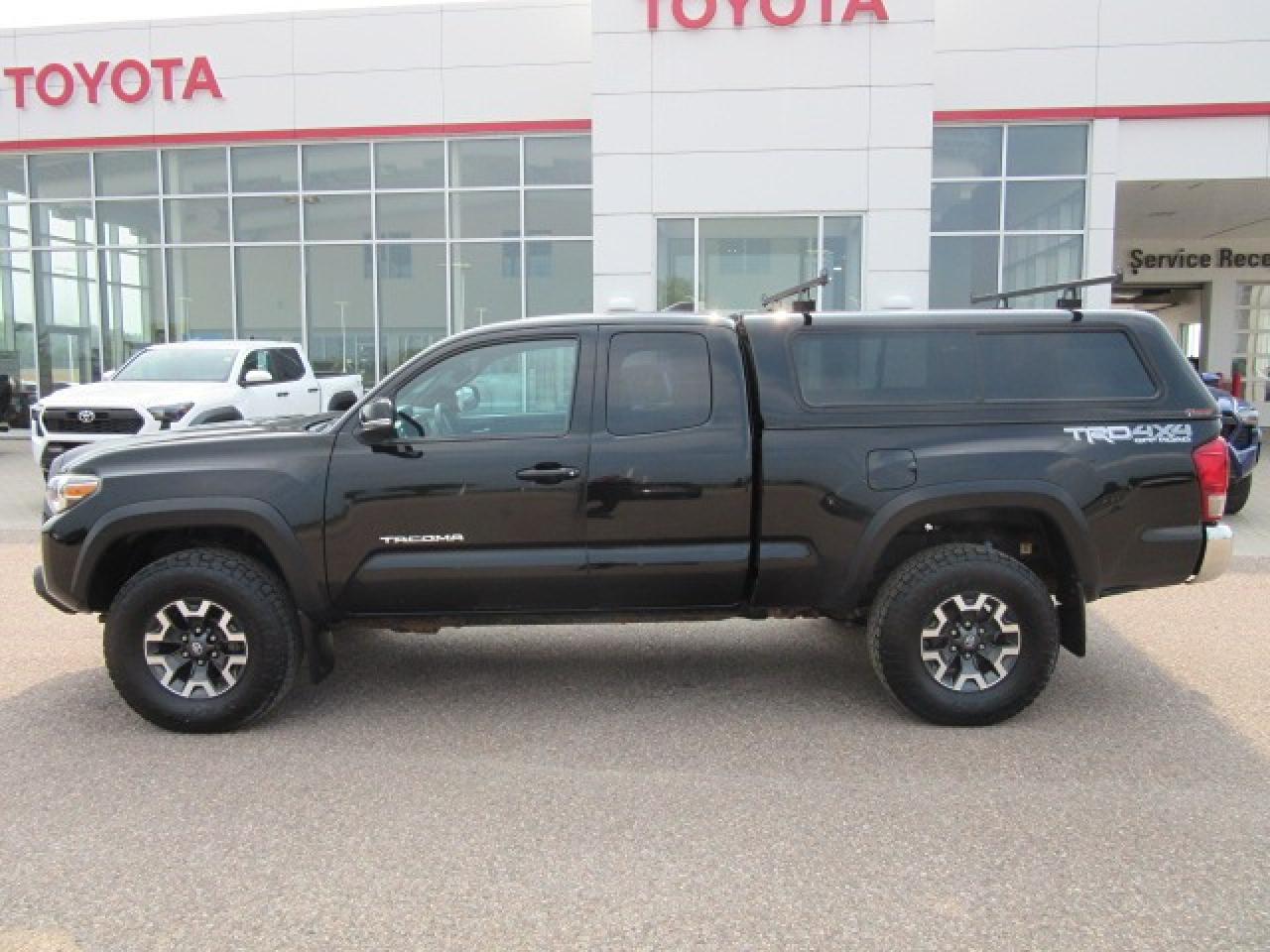 2016 Toyota Tacoma SR5 TRD OFFROAD Photo