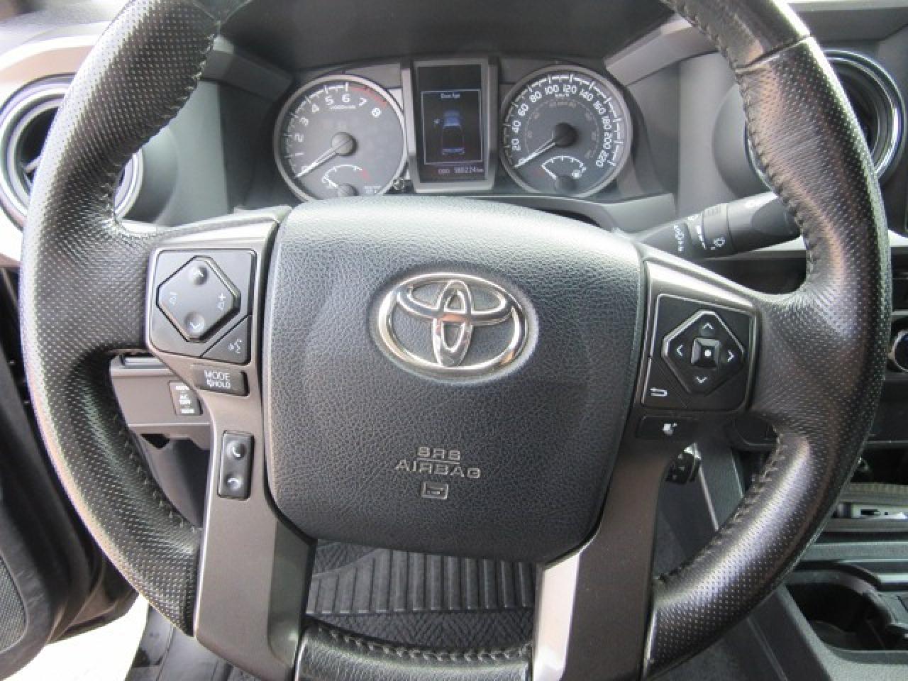 2016 Toyota Tacoma SR5 TRD OFFROAD Photo