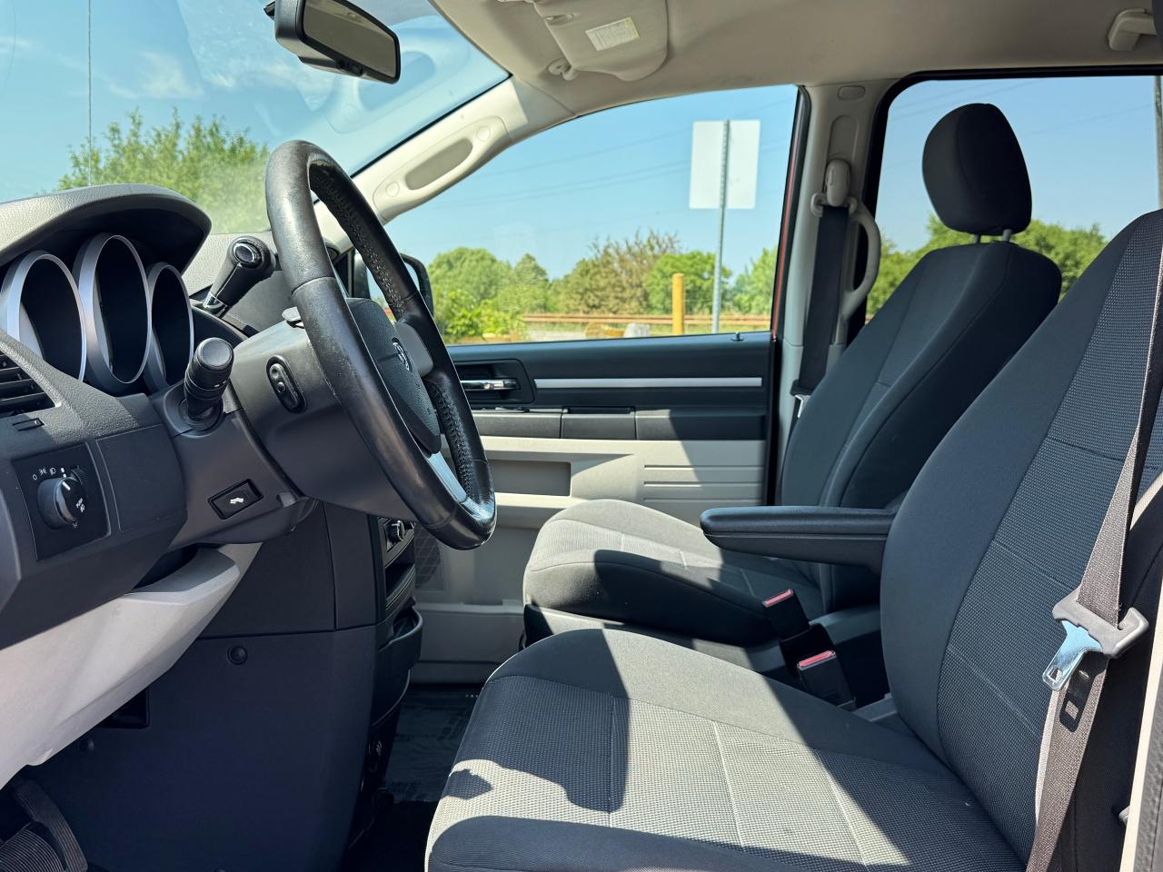 2008 Dodge Grand Caravan SE **LOTS OF SERVICE HISTORY** - Photo #25