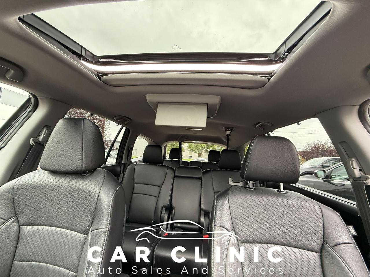 2021 Honda Pilot TOURING 8-PASSENGER - Photo #21