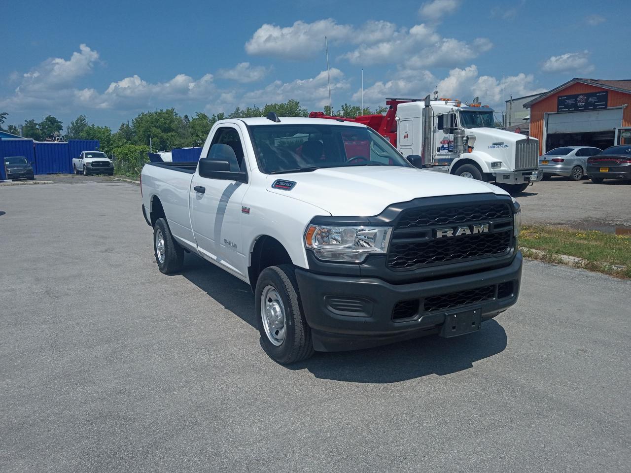 2020 RAM 2500 Tradesman - Photo #3