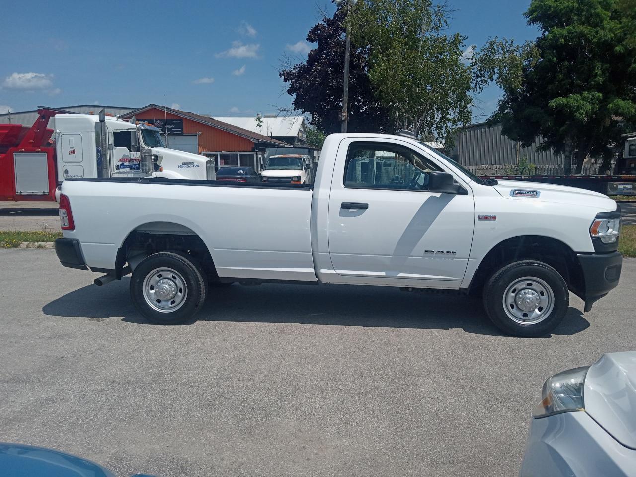2020 RAM 2500 Tradesman - Photo #4