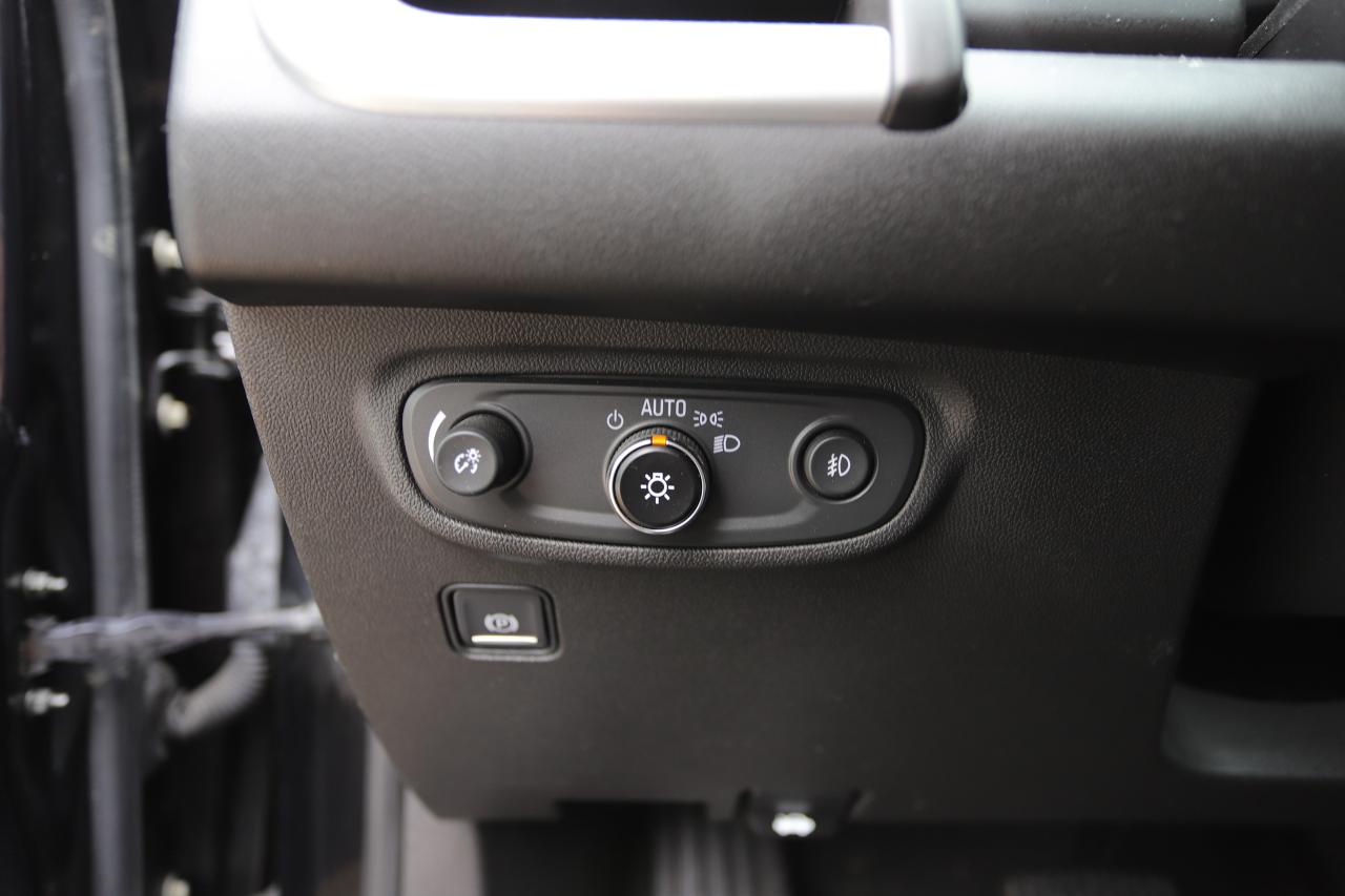 2022 GMC Terrain SLT AWD 4dr Photo5