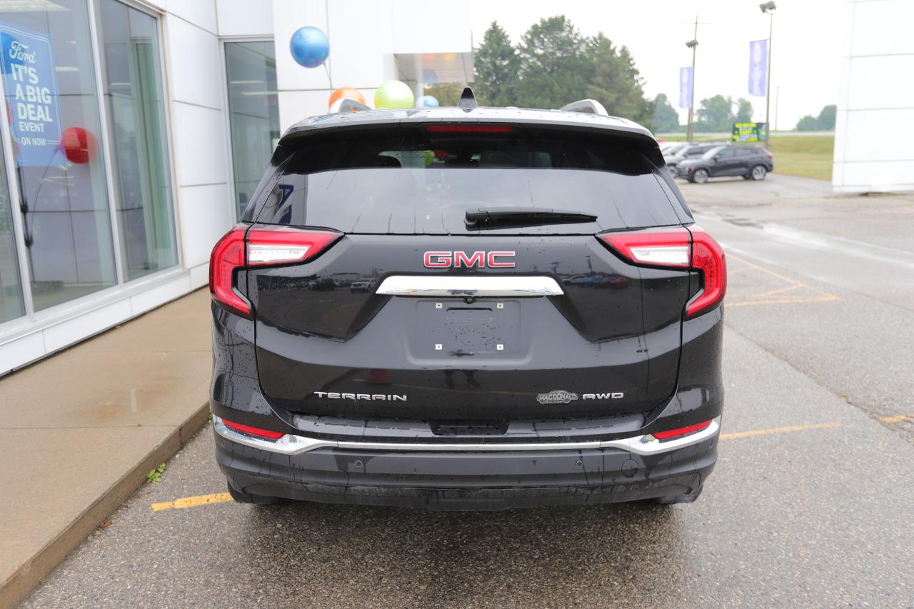 2022 GMC Terrain SLT AWD 4dr Photo5