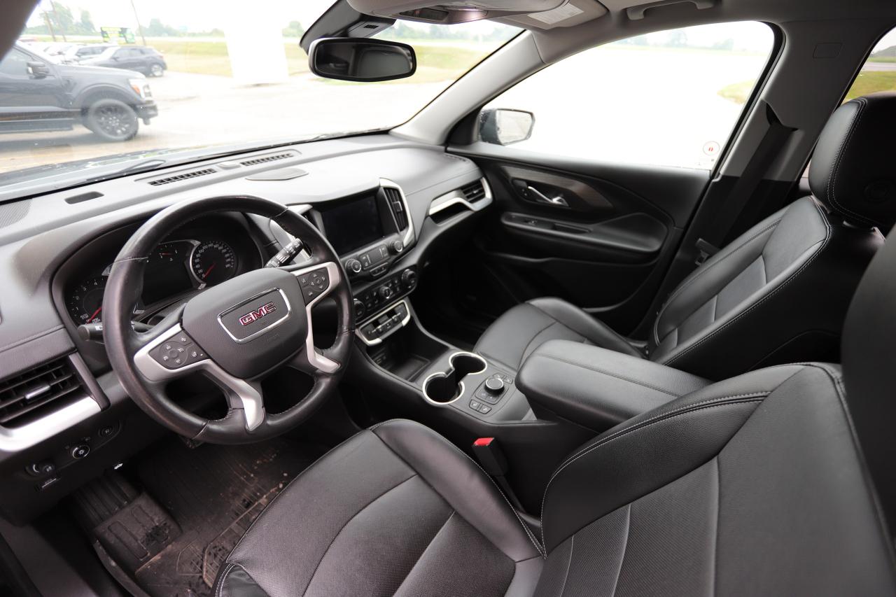 2022 GMC Terrain SLT AWD 4dr Photo1