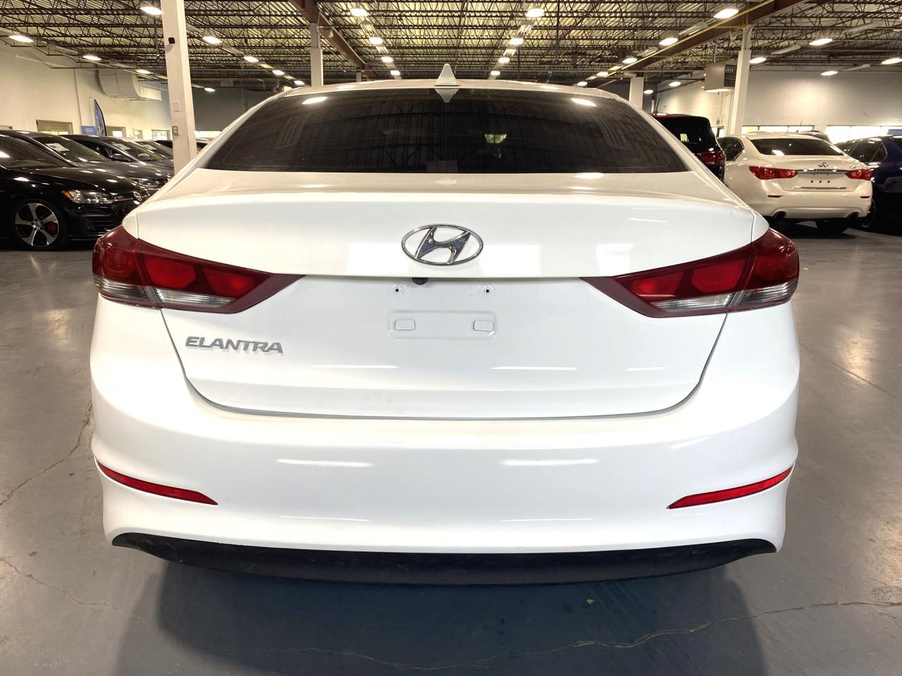 2018 Hyundai Elantra GL - Photo #4