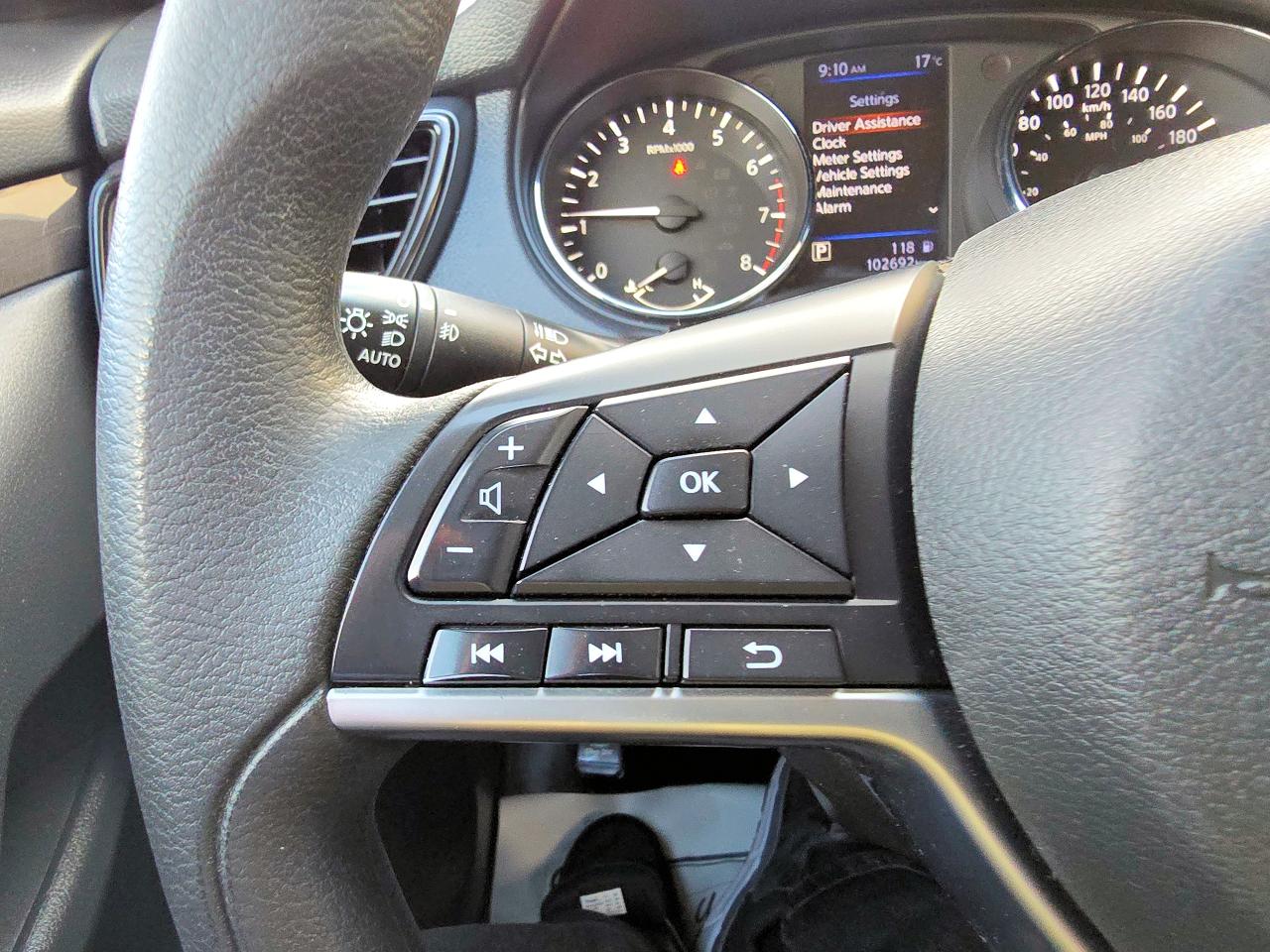 2019 Nissan Rogue SV Heated Seats Remote Start Apple Carplay - Photo #14