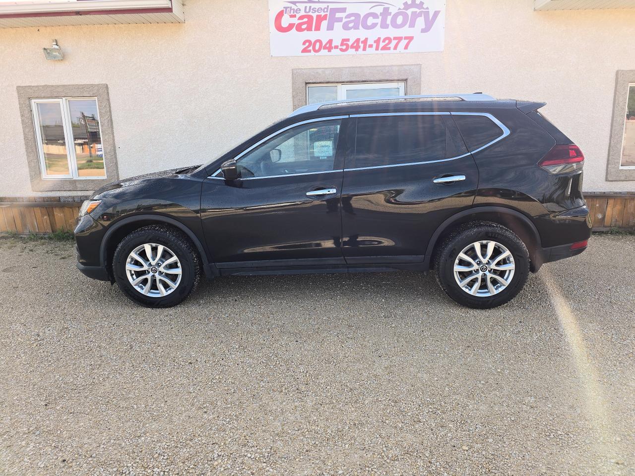 Used 2019 Nissan Rogue SV Heated Seats Remote Start Apple Carplay for sale in Oakbank, MB