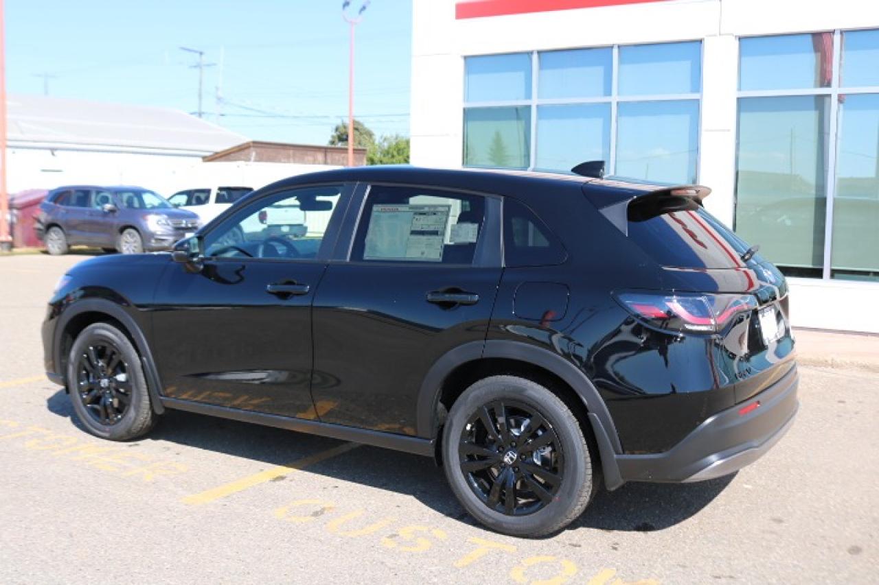 2026 Honda HR-V  Photo2