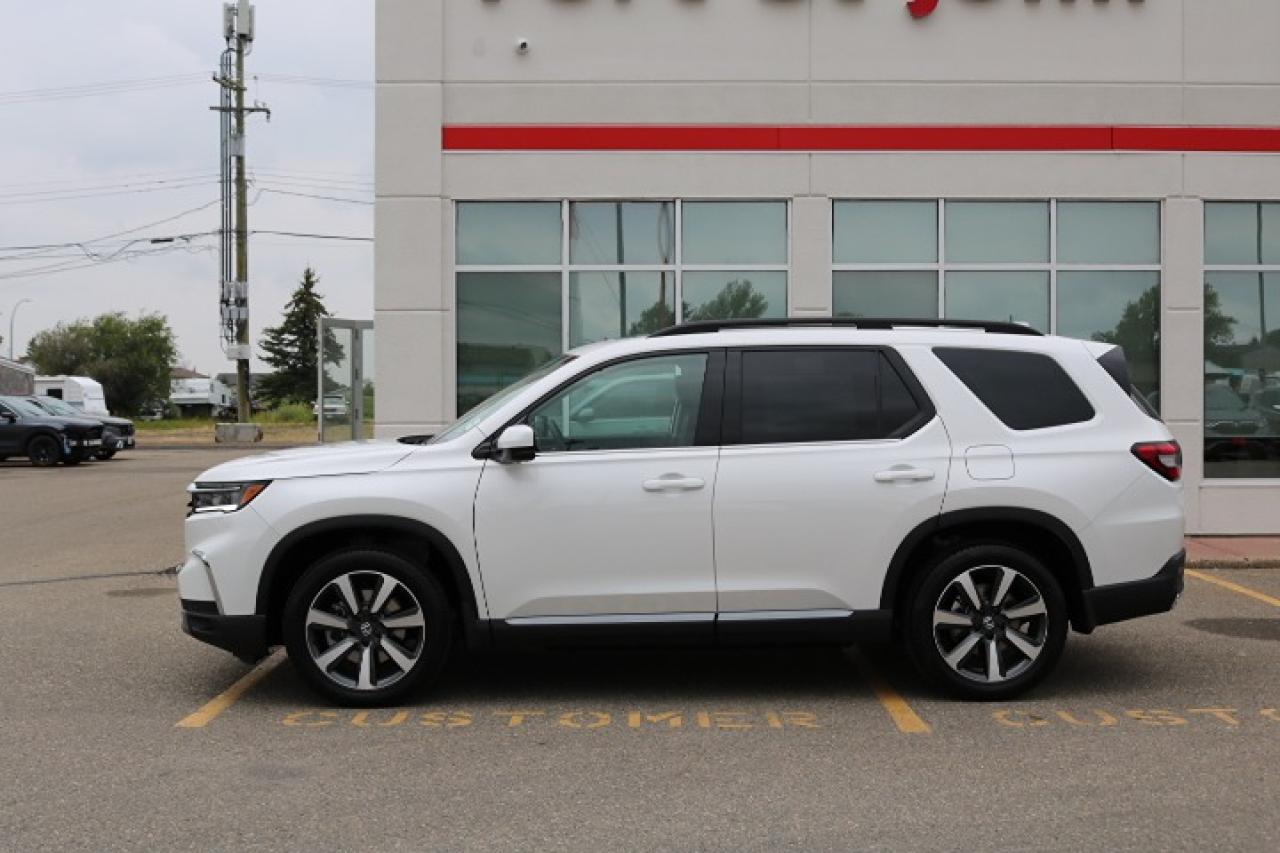 2025 Honda Pilot  Photo1
