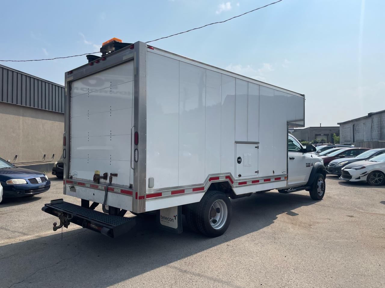 2017 RAM 5500 ST Photo4