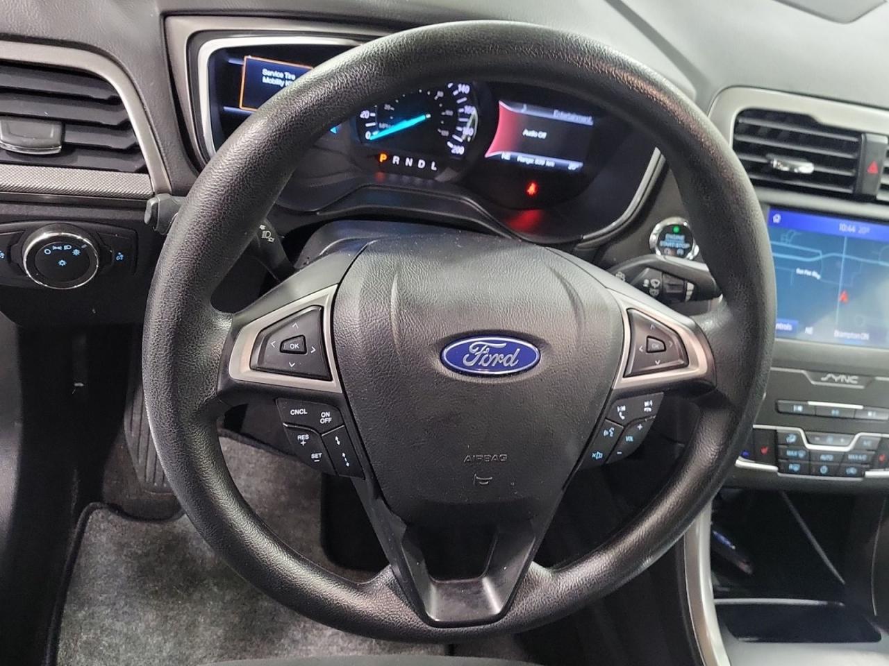 2020 Ford Fusion Hybrid SE Photo