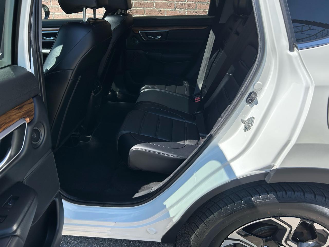 2017 Honda CR-V Touring - Photo #14