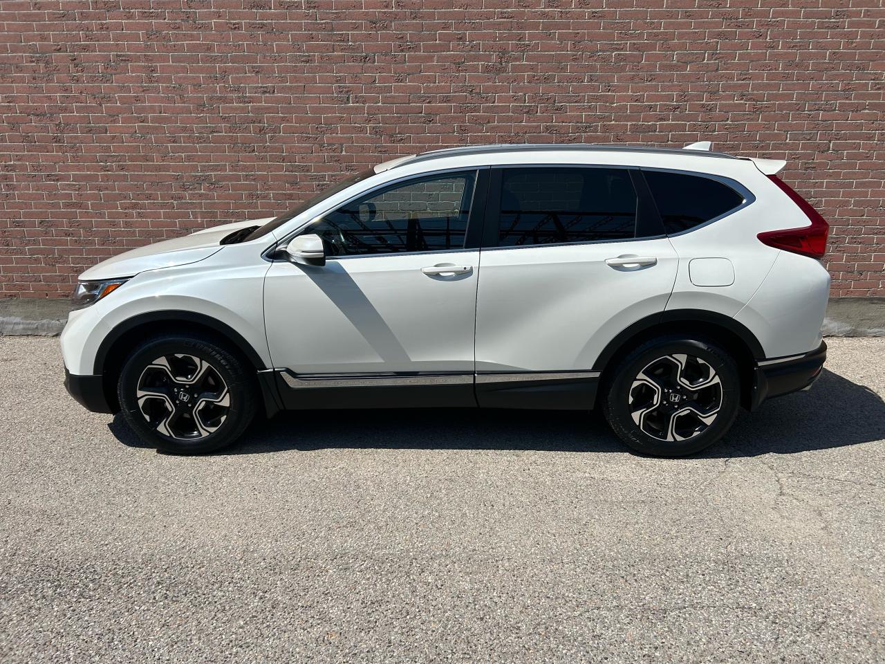 2017 Honda CR-V Touring - Photo #3