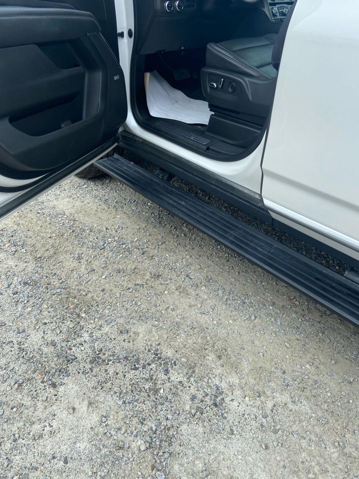 2022 GMC Yukon Denali Photo12