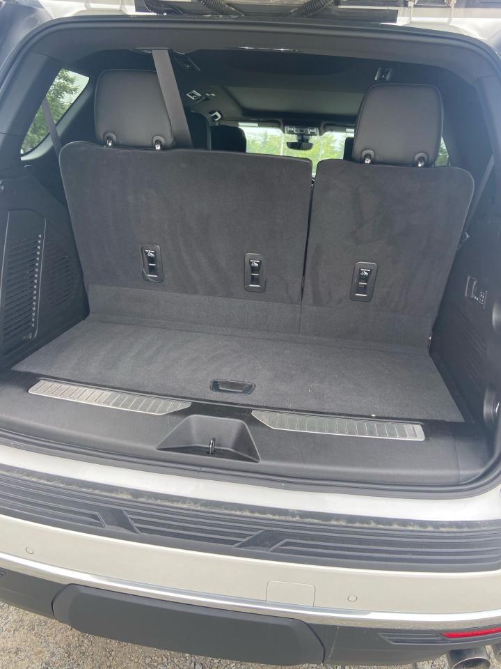2022 GMC Yukon Denali Photo14