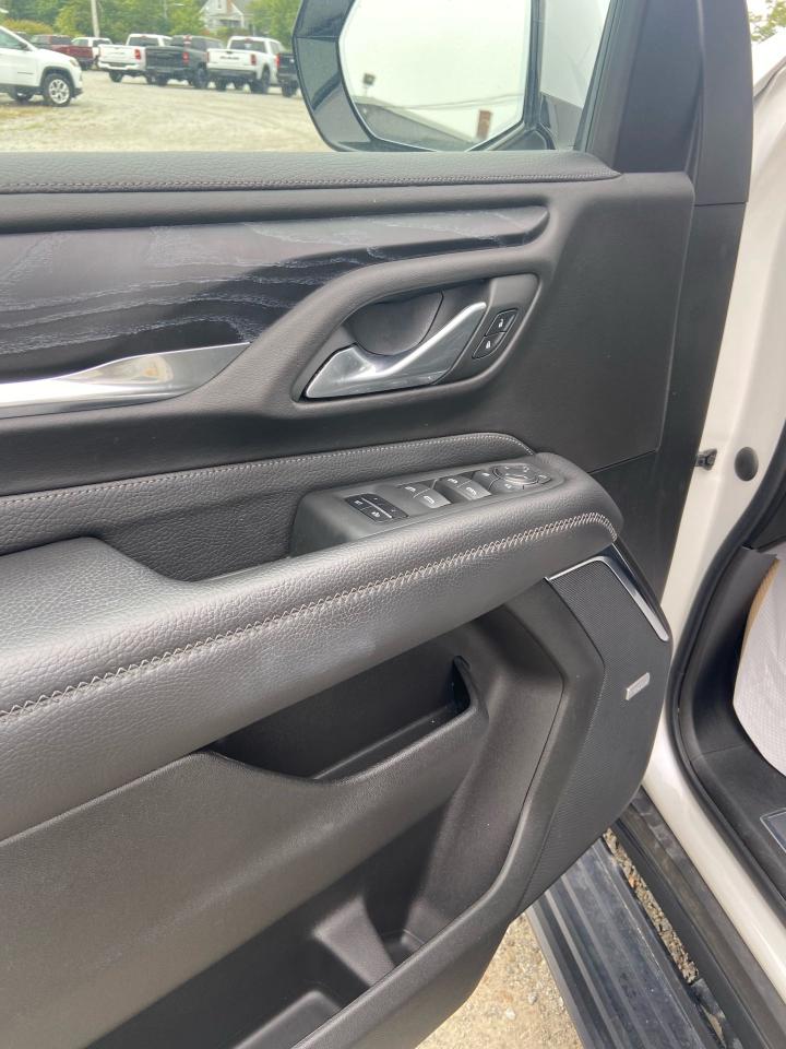 2022 GMC Yukon Denali Photo7