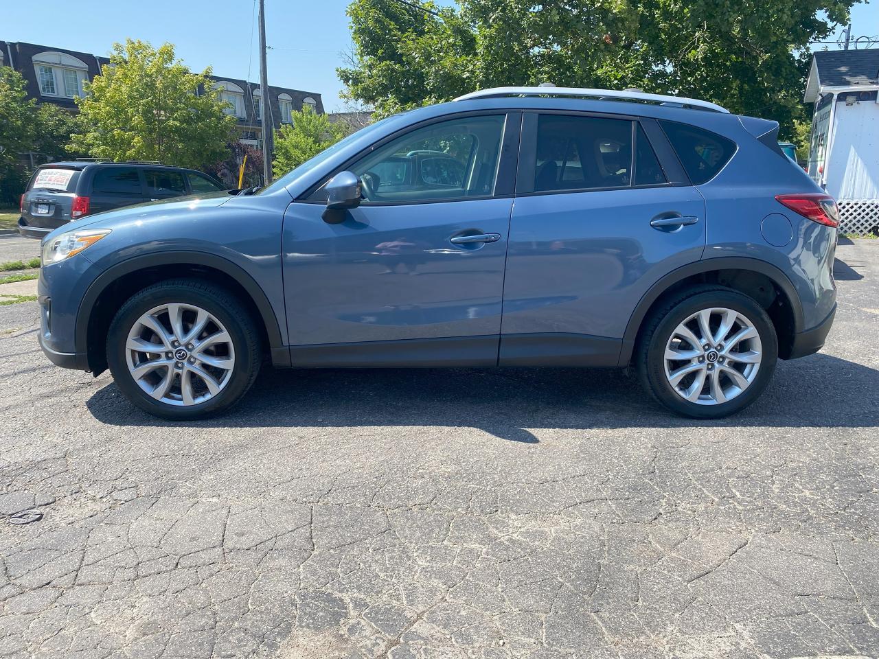2015 Mazda CX-5 GT/AWD/Automatic/4 Cylinder/Leather/Roof/Rev Cam - Photo #2