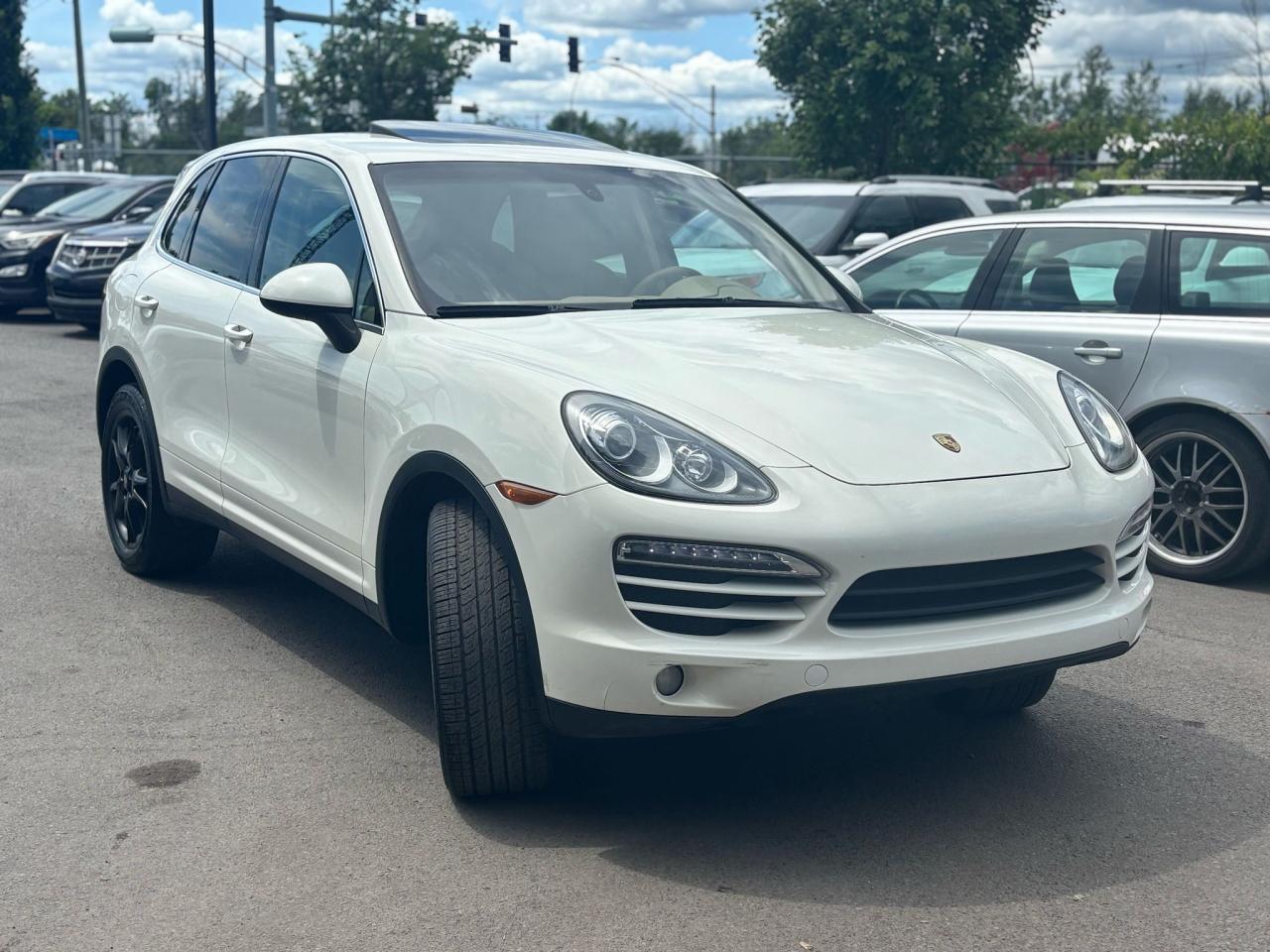 2011 Porsche Cayenne  - Photo #4