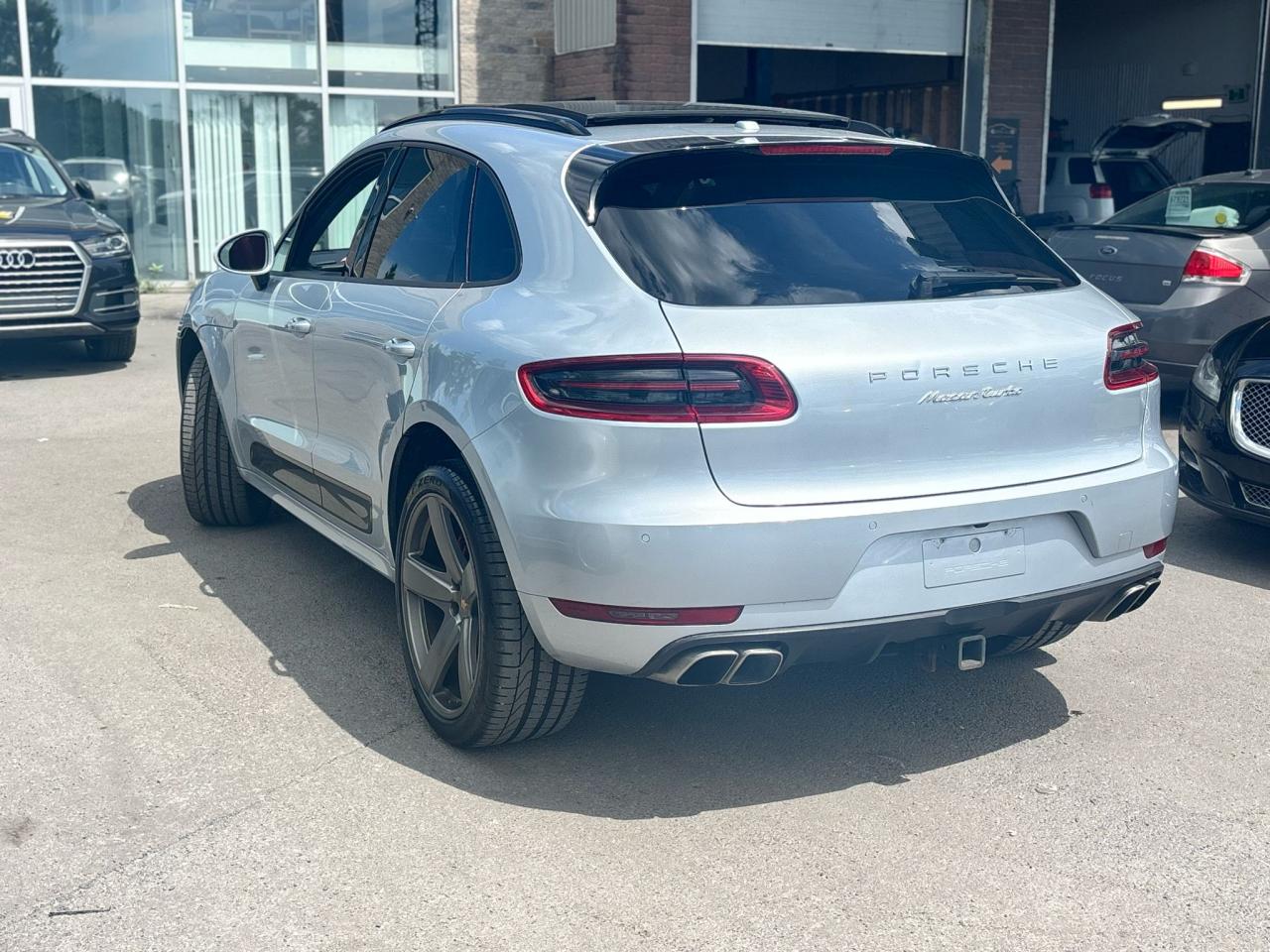 2015 Porsche Macan AWD 4dr Turbo - Photo #6