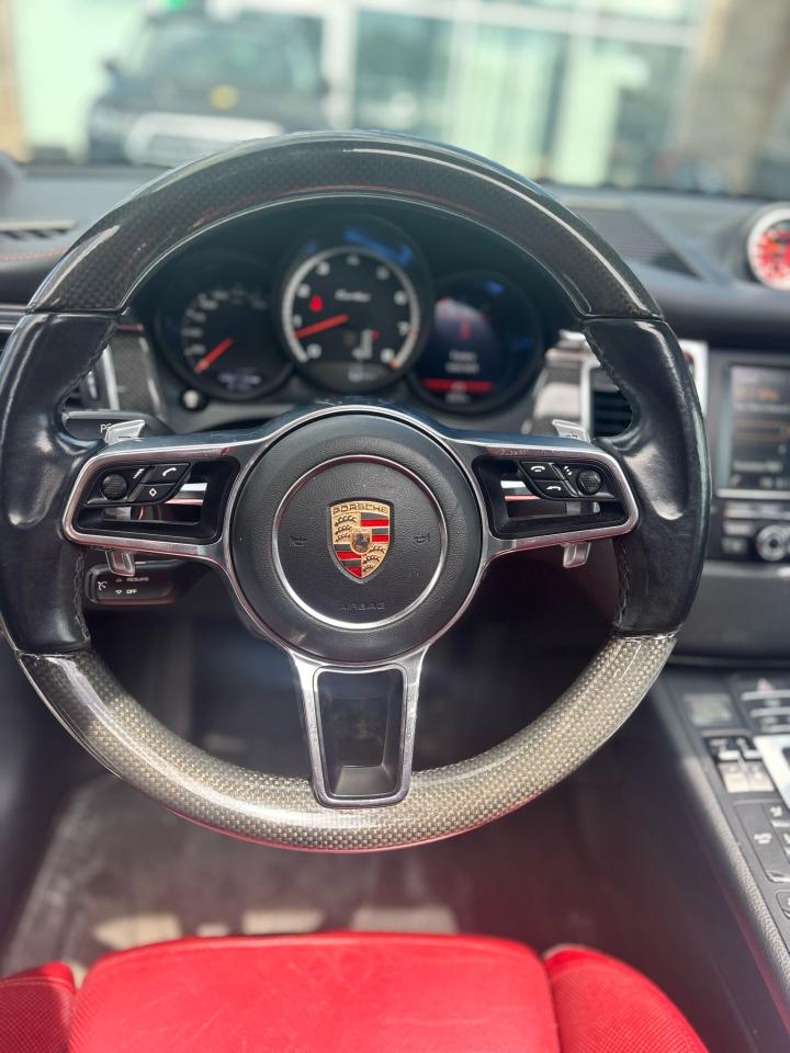 2015 Porsche Macan AWD 4dr Turbo - Photo #14